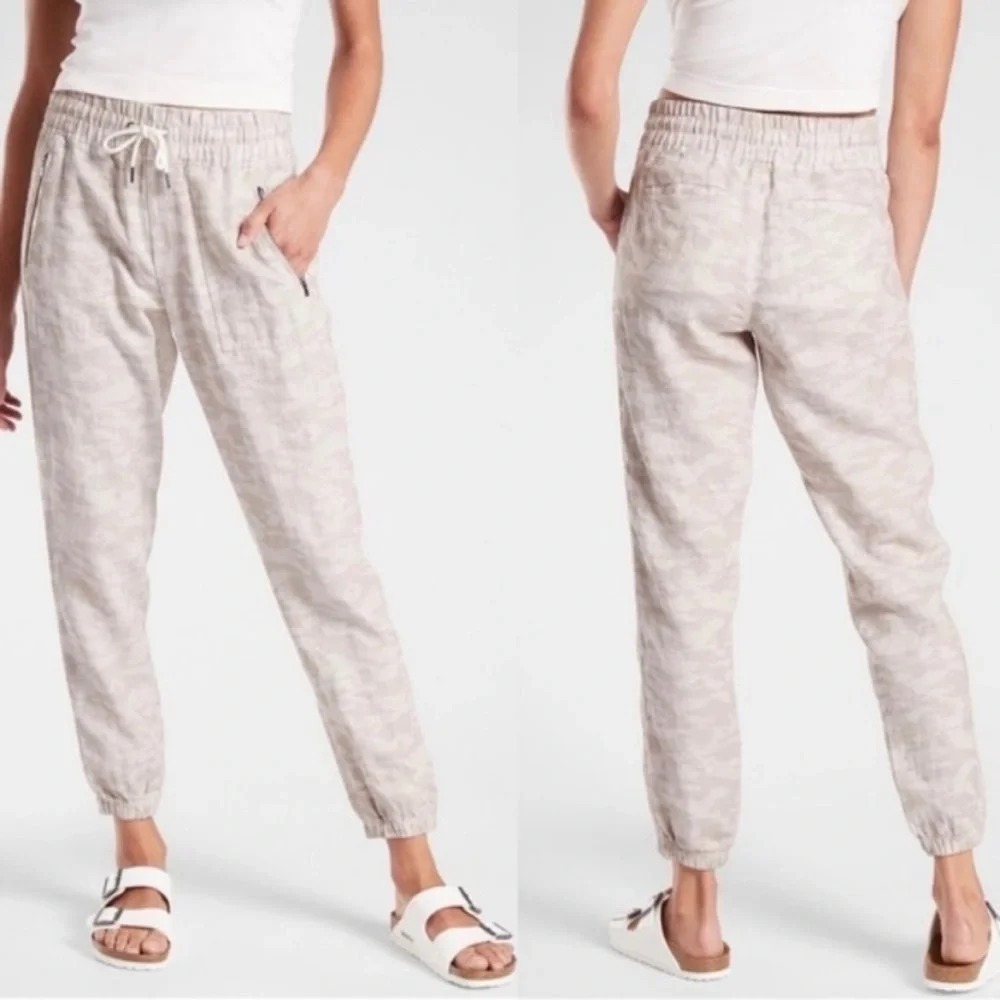 Athleta Cabo Tide Linen Jogger Pants in Neutral Camo